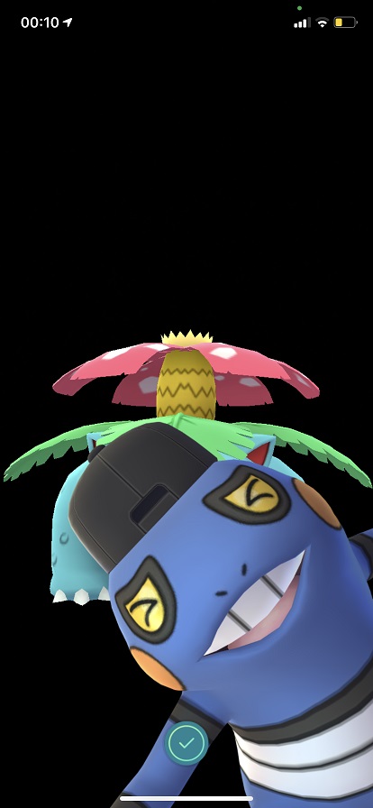 GO-Schnappschuss mit Glibunkel (mit Mütze) GO-Schnappschuss mit Glibunkel (mit Mütze)