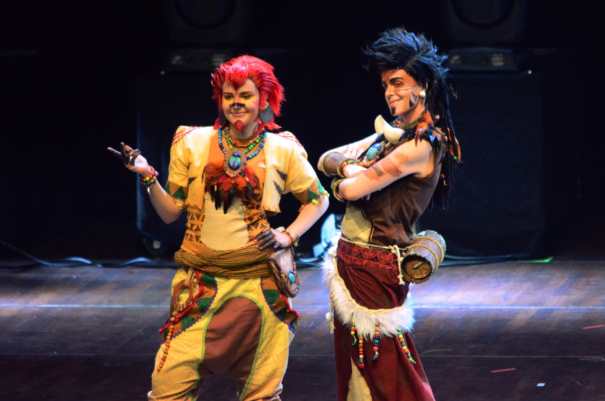 Timon & Pumba Cosplay Timon & Pumba Cosplay